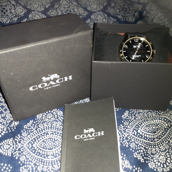 Coach watch - Picture 4 of 7